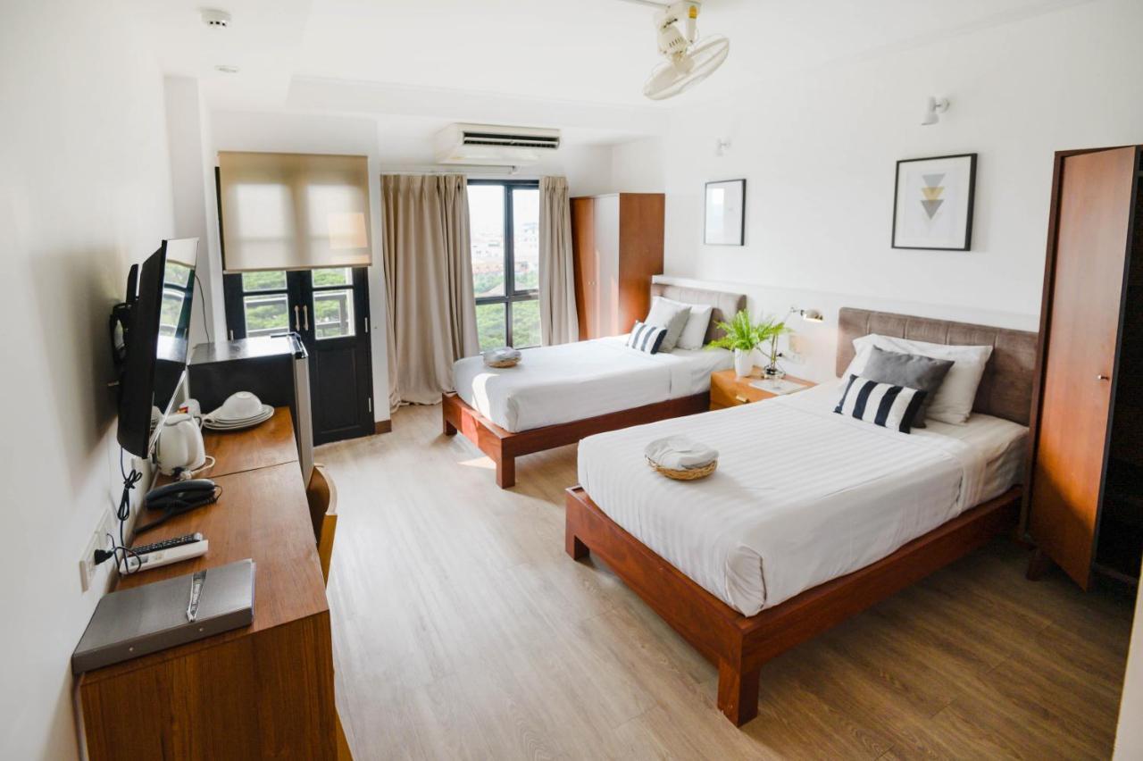 The Corner Lodge - Sha Extra Plus Pattaya Room photo